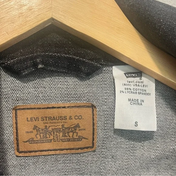 Levi's Charcoal Denim Jacket - Picture 3 of 4